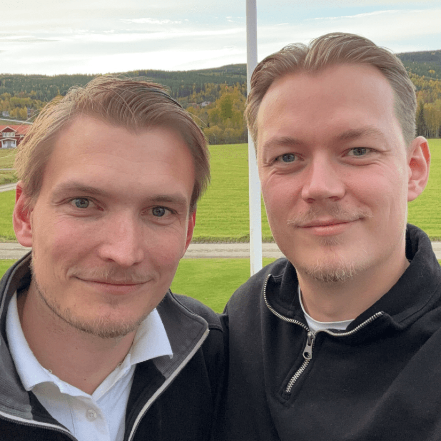 Person som pratar med kund i videosamtal